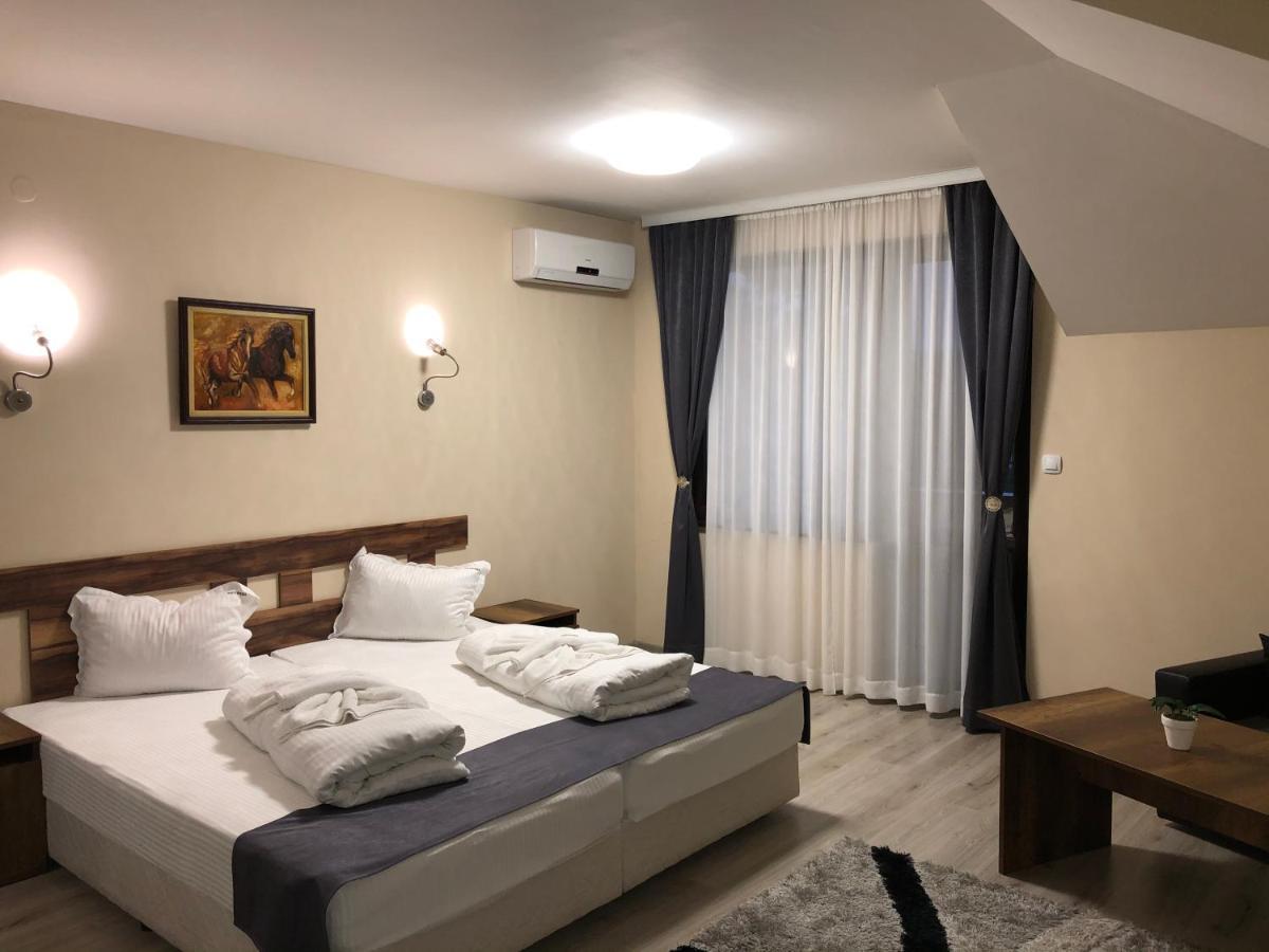 Hotel Ostrova Plovdiv Extérieur photo