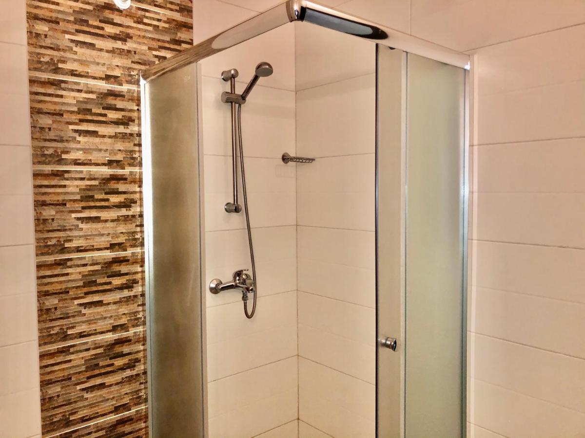 Hotel Ostrova Plovdiv Extérieur photo