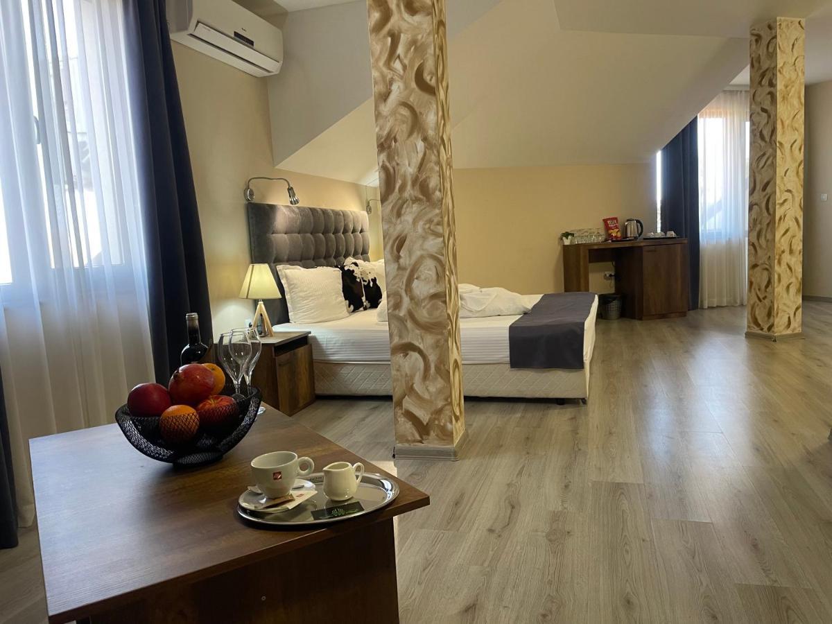 Hotel Ostrova Plovdiv Extérieur photo
